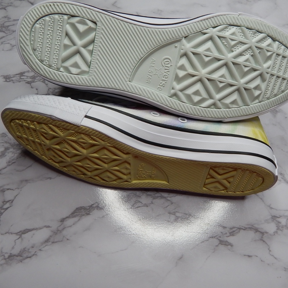 Converse Chuck Taylor All Star Hi Tie Dye Sneaker - Picture 3 of 4